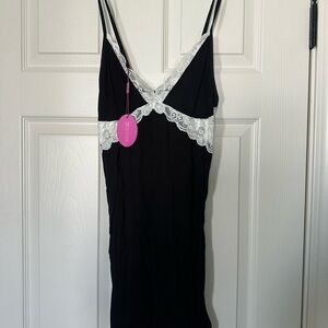 Elegant Black and White Lace Chemise